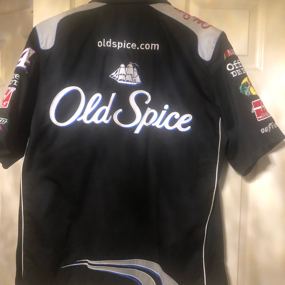 Be the coolest in the room with this OLD SPICE  racing shirt - Picture 4 of 6